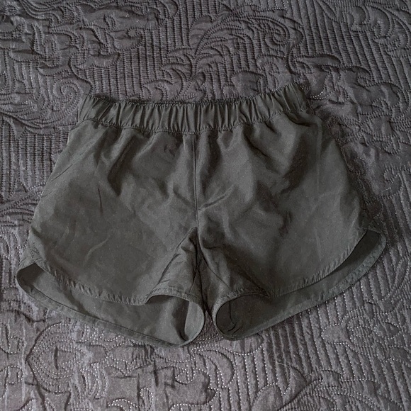 Old Navy Other - Old Navy Active Shorts Size Large